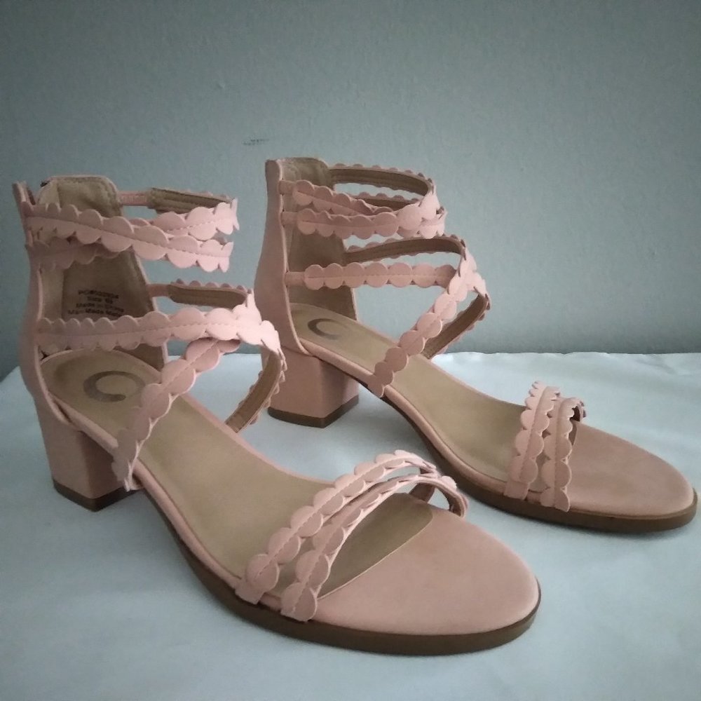 Journee Collection Jasiri Sandal, Women's Size 6.5 M, Pink (New - No Retail Box)